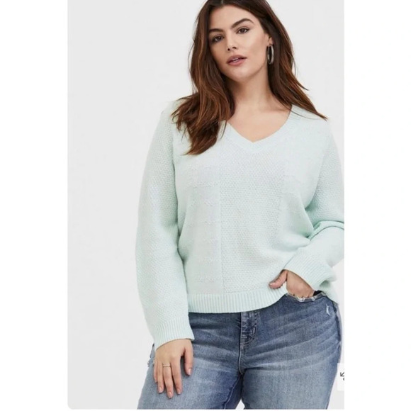 TORRID Mint Green V-Neck Mixed Stitch Midi Pullover Sweater Sz. 2 or a 2X - Picture 1 of 4